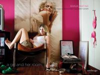 A girl and her room / Rania Matar ; essays by Susan Minot and Anne Tucker